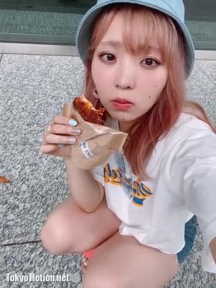 Vtuber苺桂木まりな=緒方真理子 1