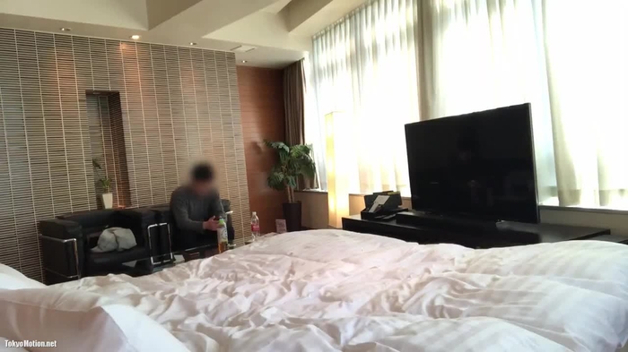 スマホ個人撮影 寂しがり屋の巨乳保育士(20)をパコって無許可中出し!!