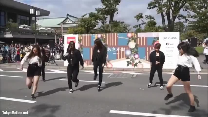 スマホ個人撮影 これは恥ずかしい///キレッキレのダンス中に観客の前でポロリしちゃった同●社女子大ダンサー、、