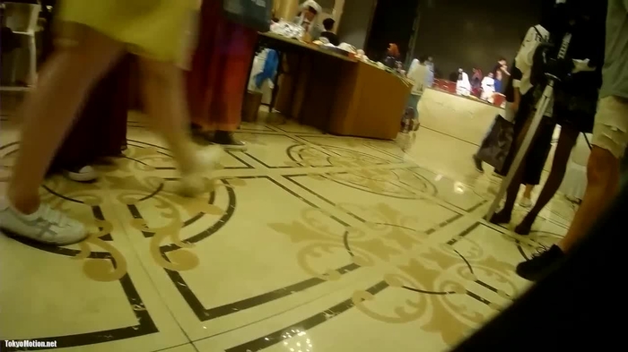 中国のコスプレイヤー 逆さ撮り 2