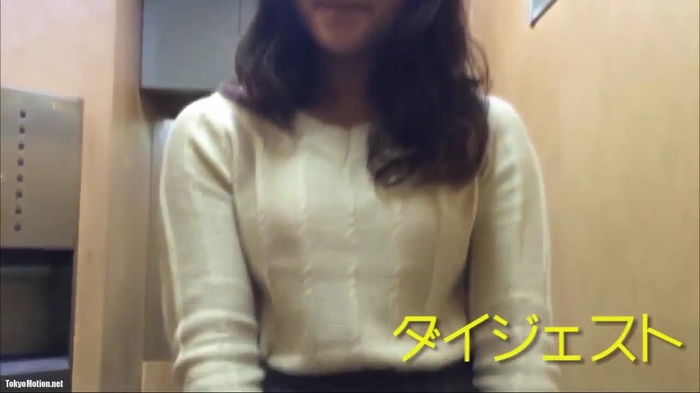 スマホ個人撮影 童顔な後輩JDに喫煙所でフェラさせて口内射精→流出する鬼畜先輩。。