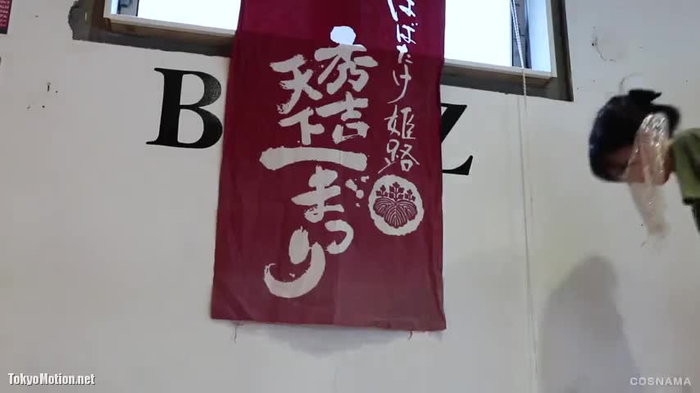 【盗撮動画】地方のイベントでダンス中に乳首ポロリ！放送事故級のハプニングを起こした美人ダンサー