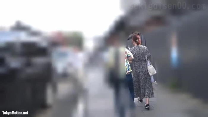スカートを透視された女の子_赤外線スケスケ035