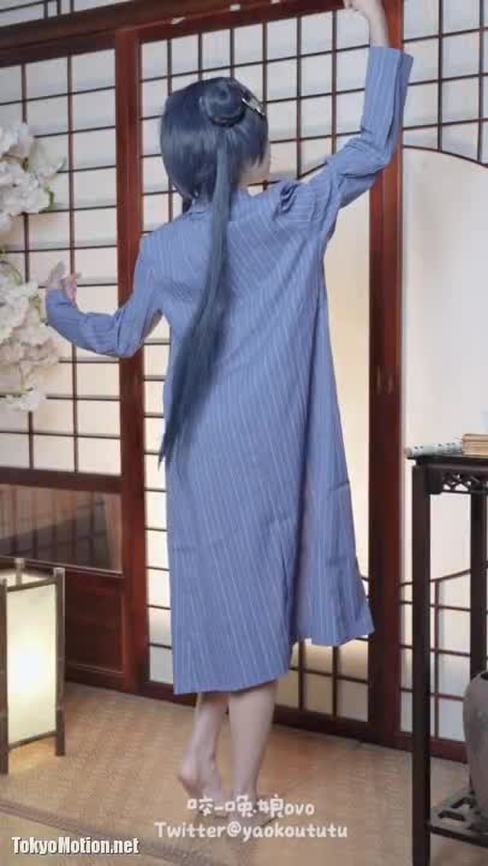 コスプレダンス 乳出し