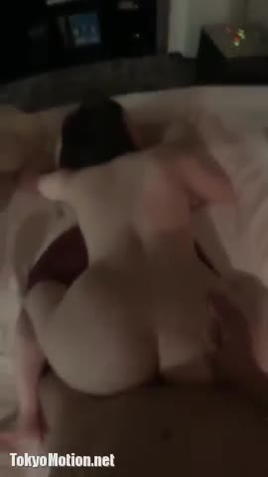 バック 8