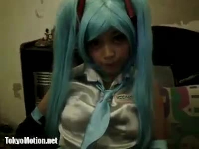 ジャンちゃんが初音ミクをコスプレしてオナニーする