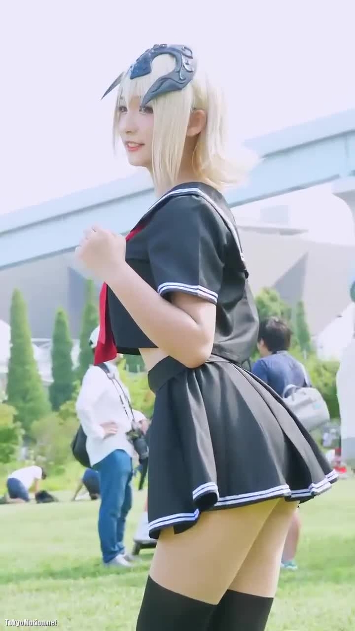 コスプレイヤー 【縦動画】
