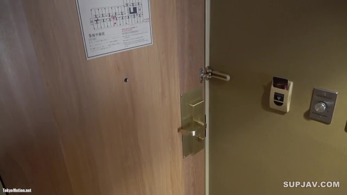 スマホ個人撮影 美巨乳メンエス嬢に交渉して本番セックスできたv