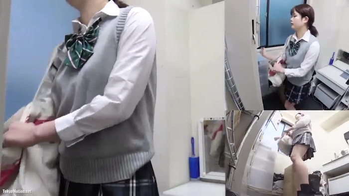 学校帰りのバイト先でまさかの…