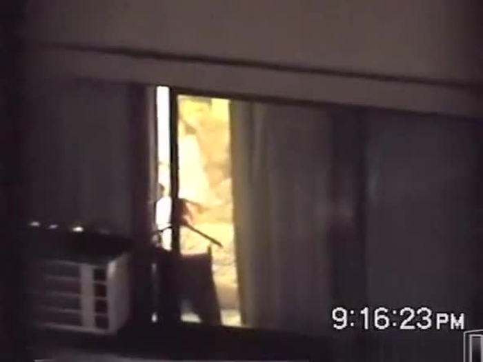 【盗撮動画】PM9時過ぎ。高層マンションに住む女性の全裸を隠し撮りした望遠民家盗撮動画